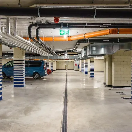 Bank Polski, Sun & Snow * Гдыня