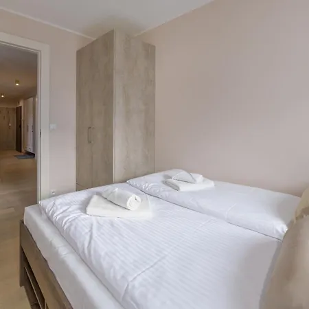 Bank Polski, Sun & Snow *